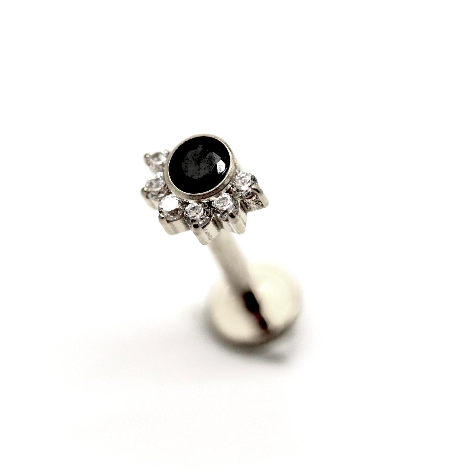 1.2*8 לברט זירקון שחור עם עיטור זירקונים בחצי עיגול